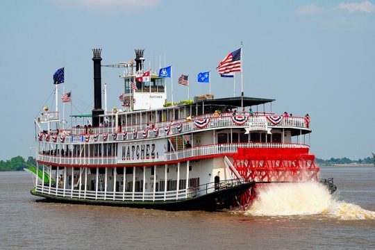 New Orleans Super Saver: City Tour and Steamboat Natchez Harbor Cruise