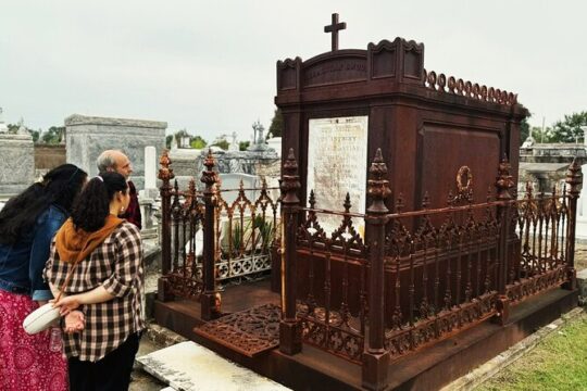 New Orleans Cemetery Insiders Tour: See Inside Our Cemeteries