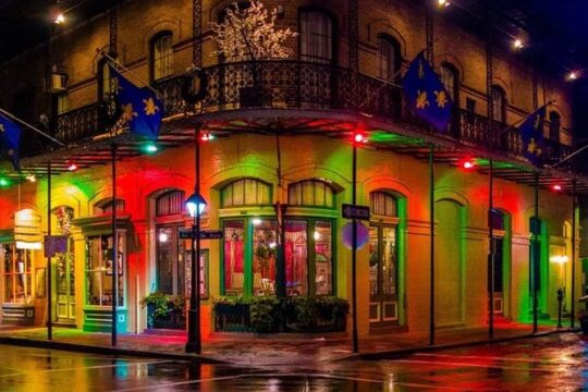 Jingle Bells New Orleans History and Drinks Walking Tour