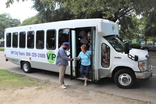 Private New Orleans City and Cemetery Bus Tour Up to 24 People